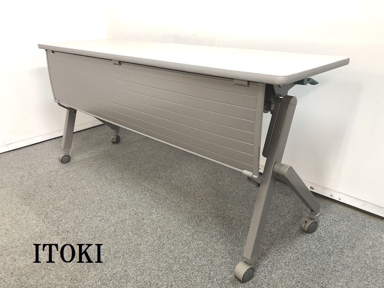 【２人用としてのご使用にバツグンの横幅１５００ｍｍサイドスタックテーブルの入荷になります！！】
                        その他シリーズ
                                    中古
            