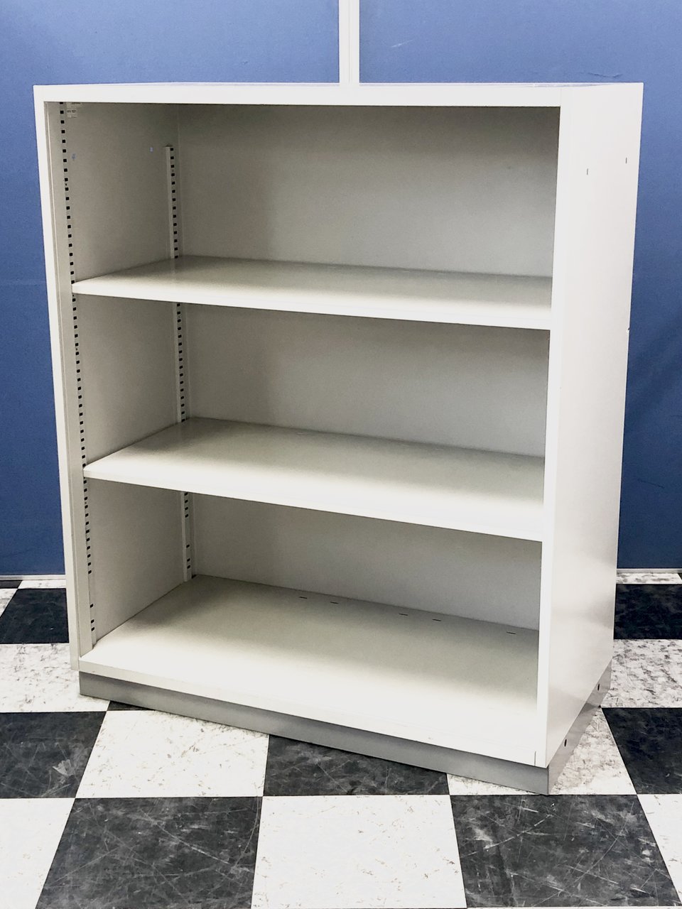 【意外と中古品で希少品！！】イトーキ製シンラインシリーズ　オープン書庫入荷！中身が一目瞭然！　A4ファイル3段分収納可能！
                        シンライン 
                                    中古
            