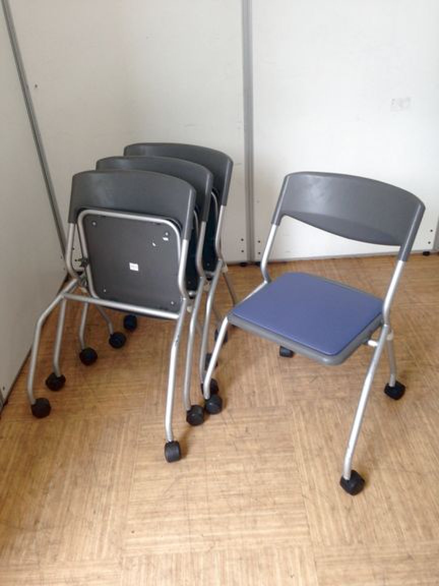 【セット商品】【畳んで収納可能】4脚セット　会議用チェア　不足分の補充にも最適！
                        その他
                                    中古
            