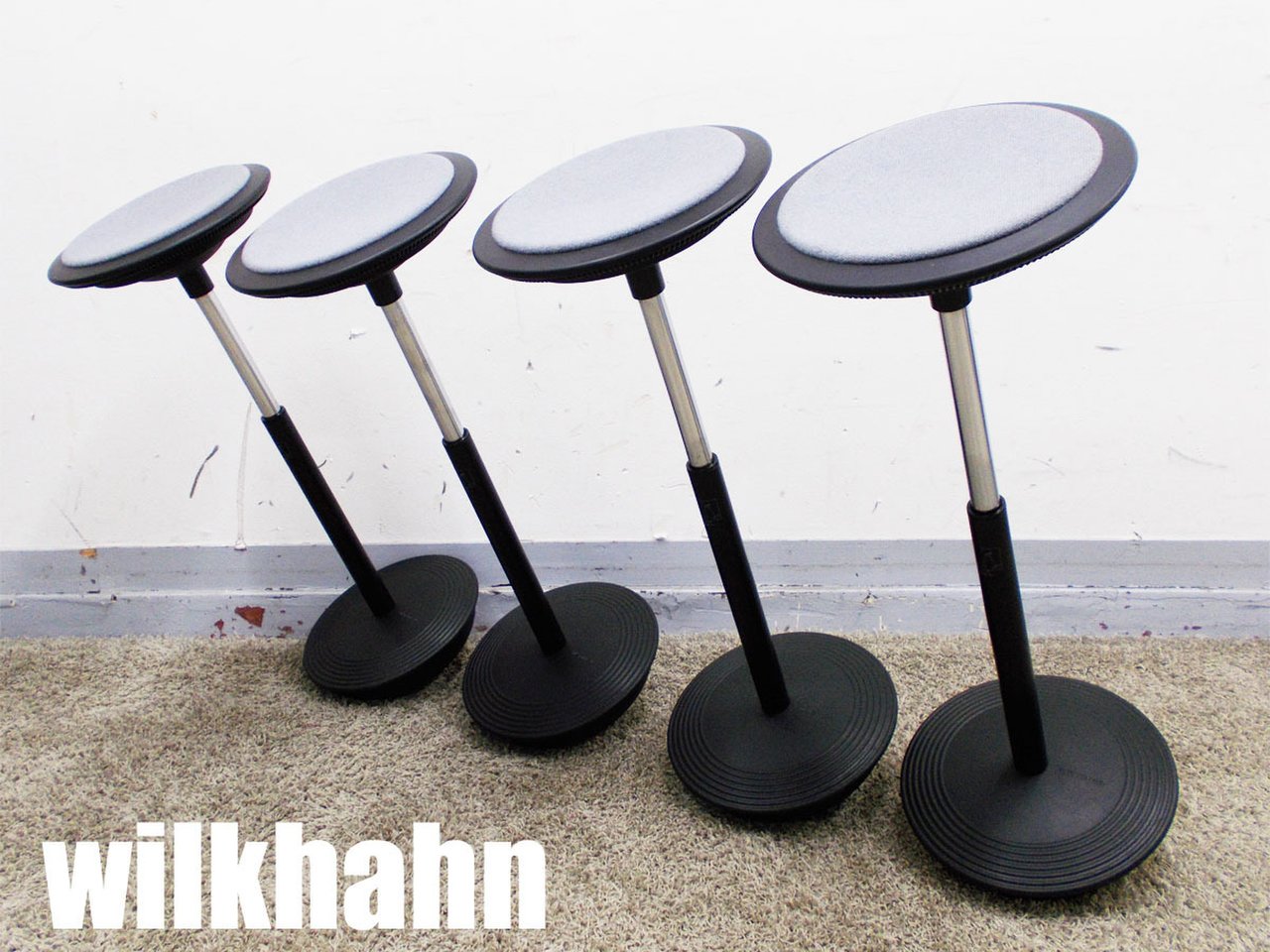 wilkhahn/ウィルクハーン　Stitz/ステッツ4脚セット　ハーフシーティングチェア
                        その他シリーズ
                                    中古
            