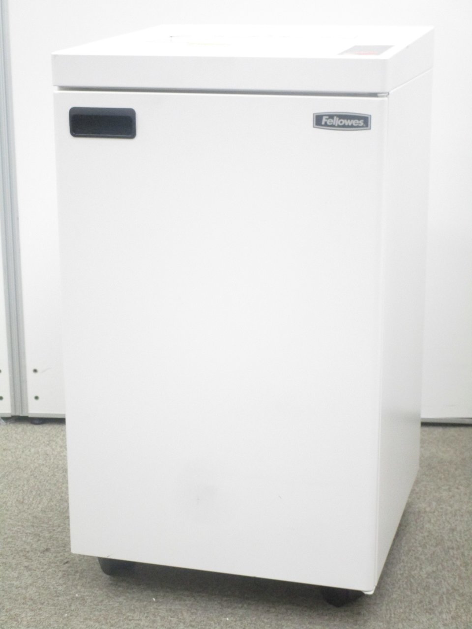 【新品価格約40万円!!】■クロスカット3×40mm■Fellowes（フェローズ）J-4310CSF【業務用シュレッダー】
                        J-4310CSF
                                    中古
            