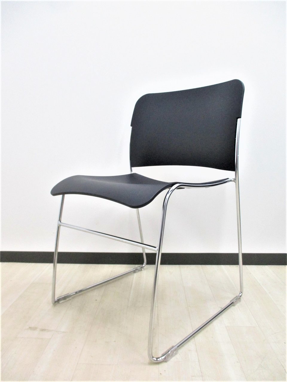 【新品定価1脚￥24,000～がこの価格！】【状態良好】オシャレ家具が30脚揃います！
                        ジータ（Gita）
                                    中古
            