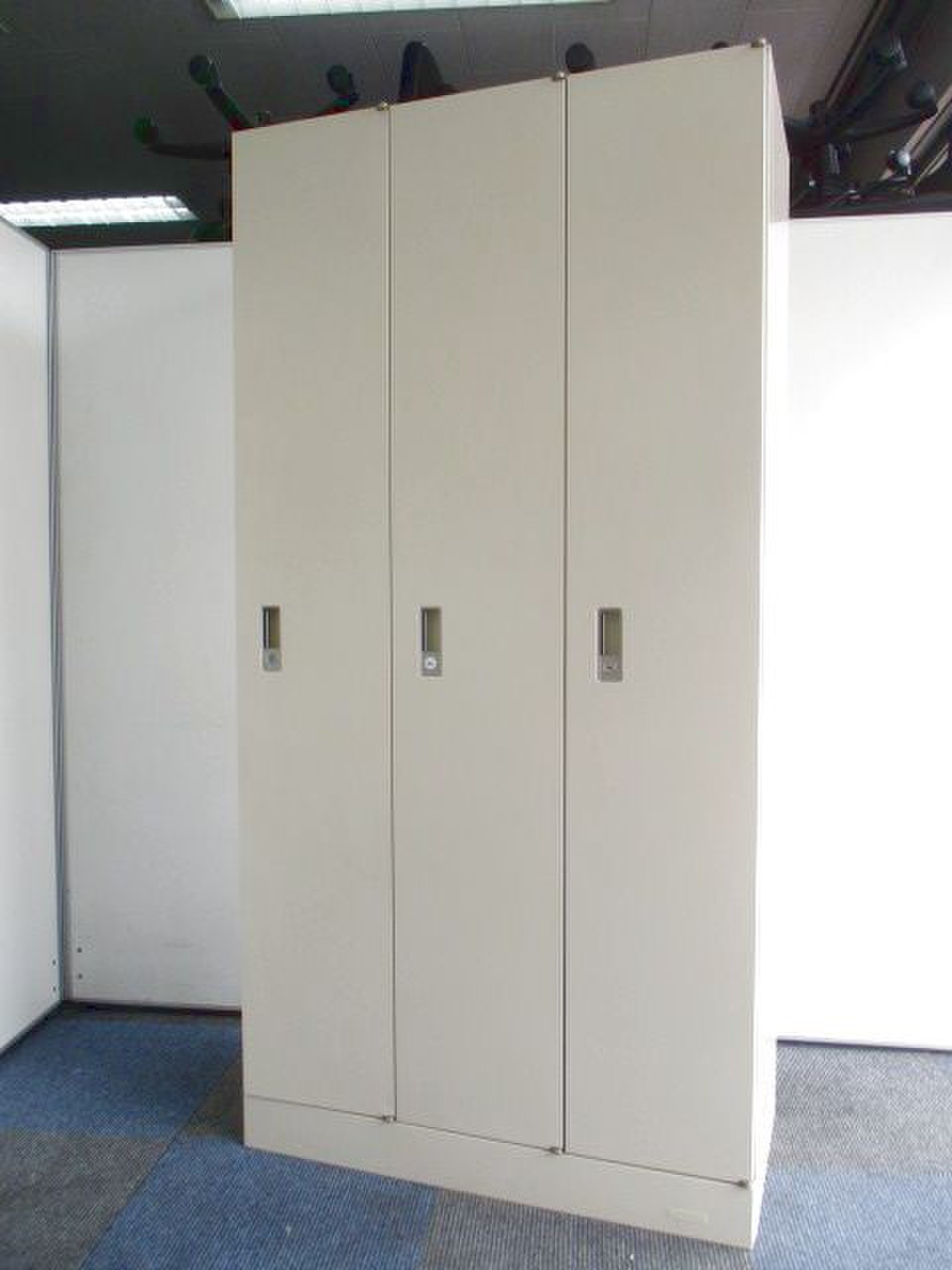 【限定1台のみ】増員の際の必需品！【奥行きが450mm】
                        42 
                                    中古
            