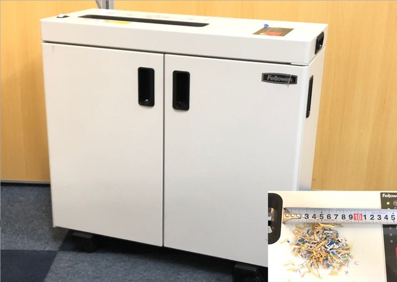 【動作確認実施済み!!】15枚まではスムーズに裁断可能!!小さな頑張り屋さん!!
                        J-2310C 
                                    中古
            