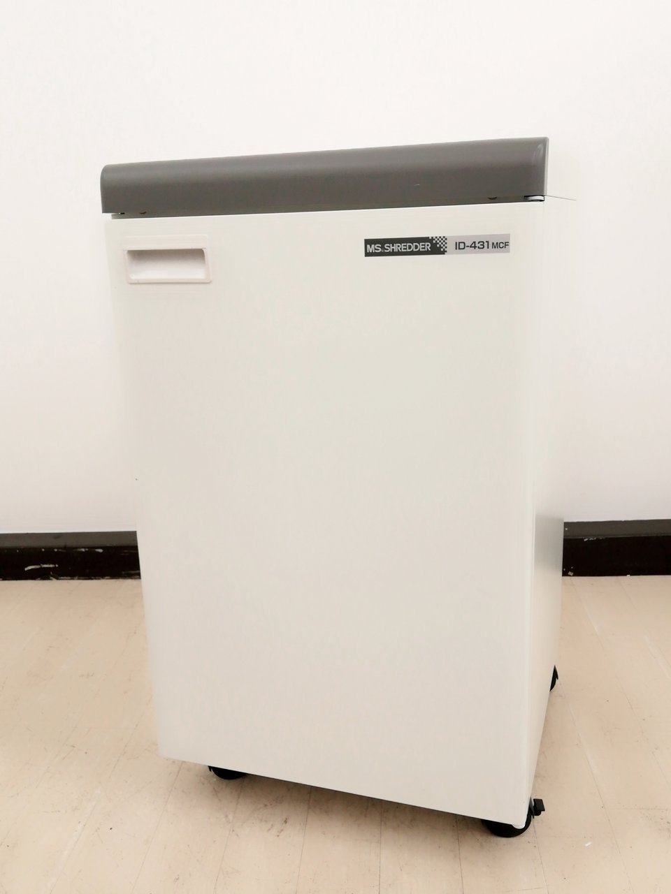 【１台限定入荷！】細かく裁断できます！約1.0×9.6mm ■明光商会製・MS-ID431MCF
                        IDシリーズ 
                                    中古
            