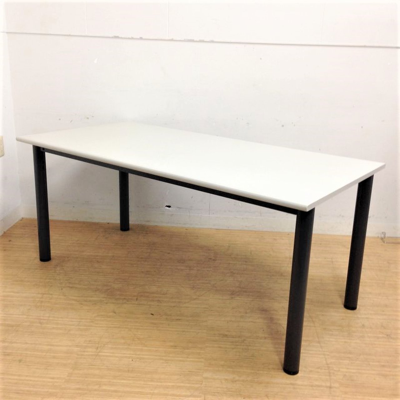 作業台・テーブル　安心安全のKOKUYO製品　1台限り
                        その他シリーズ
                                    中古
            