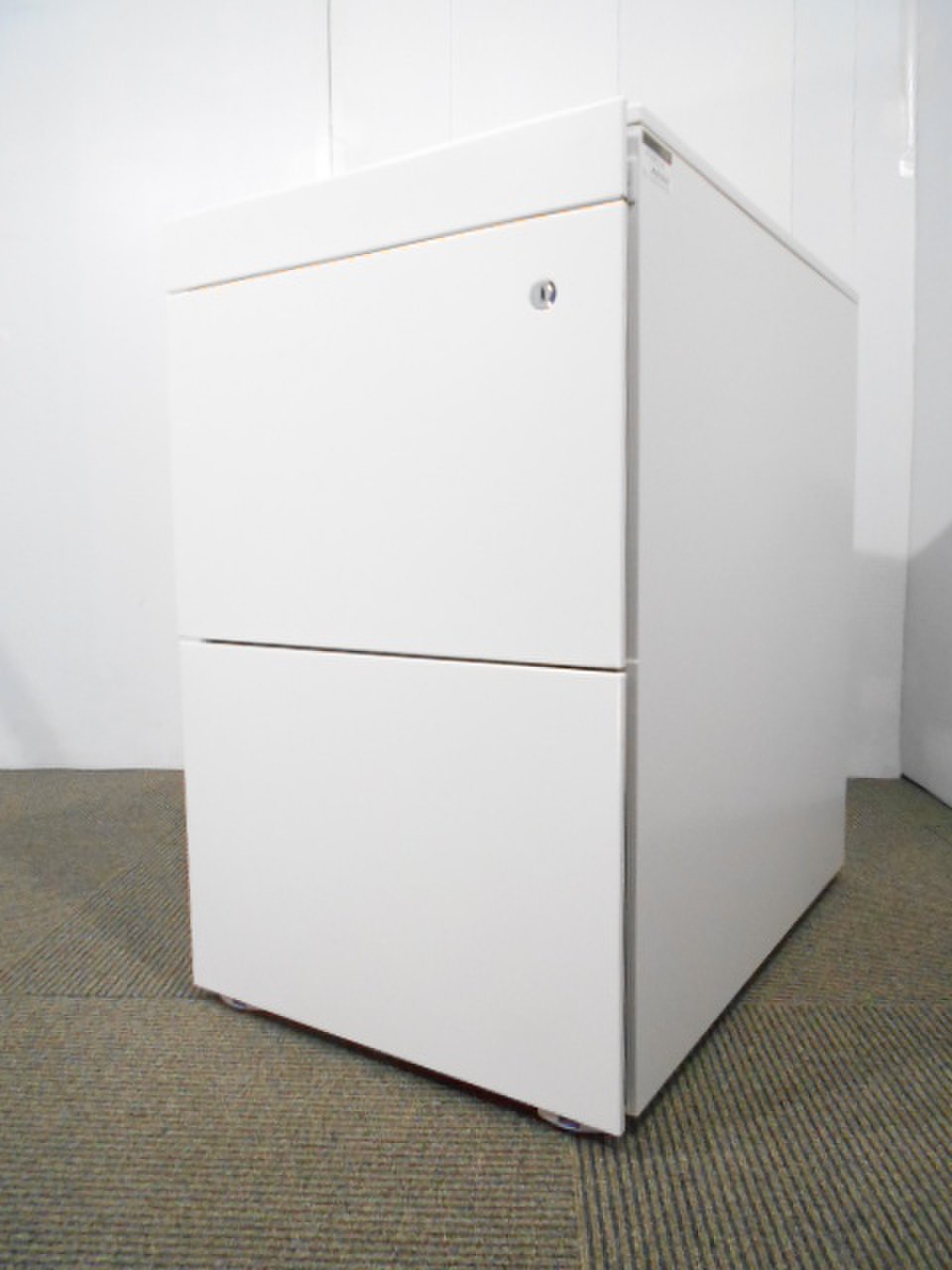 【ロット入荷】3段ワゴン｜イトーキ製(itoki)｜インステート｜人気のホワイトワゴン【関西倉庫在庫】
                        インステート
                                    中古
            