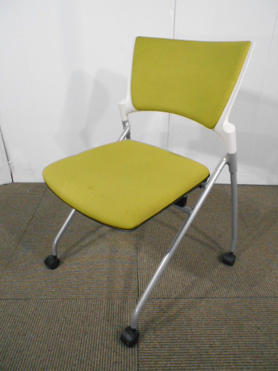 会議用チェア｜ナチュラルテイストのオフィスにぴったり｜関西倉庫在庫
                        マノス 
                                    中古
            