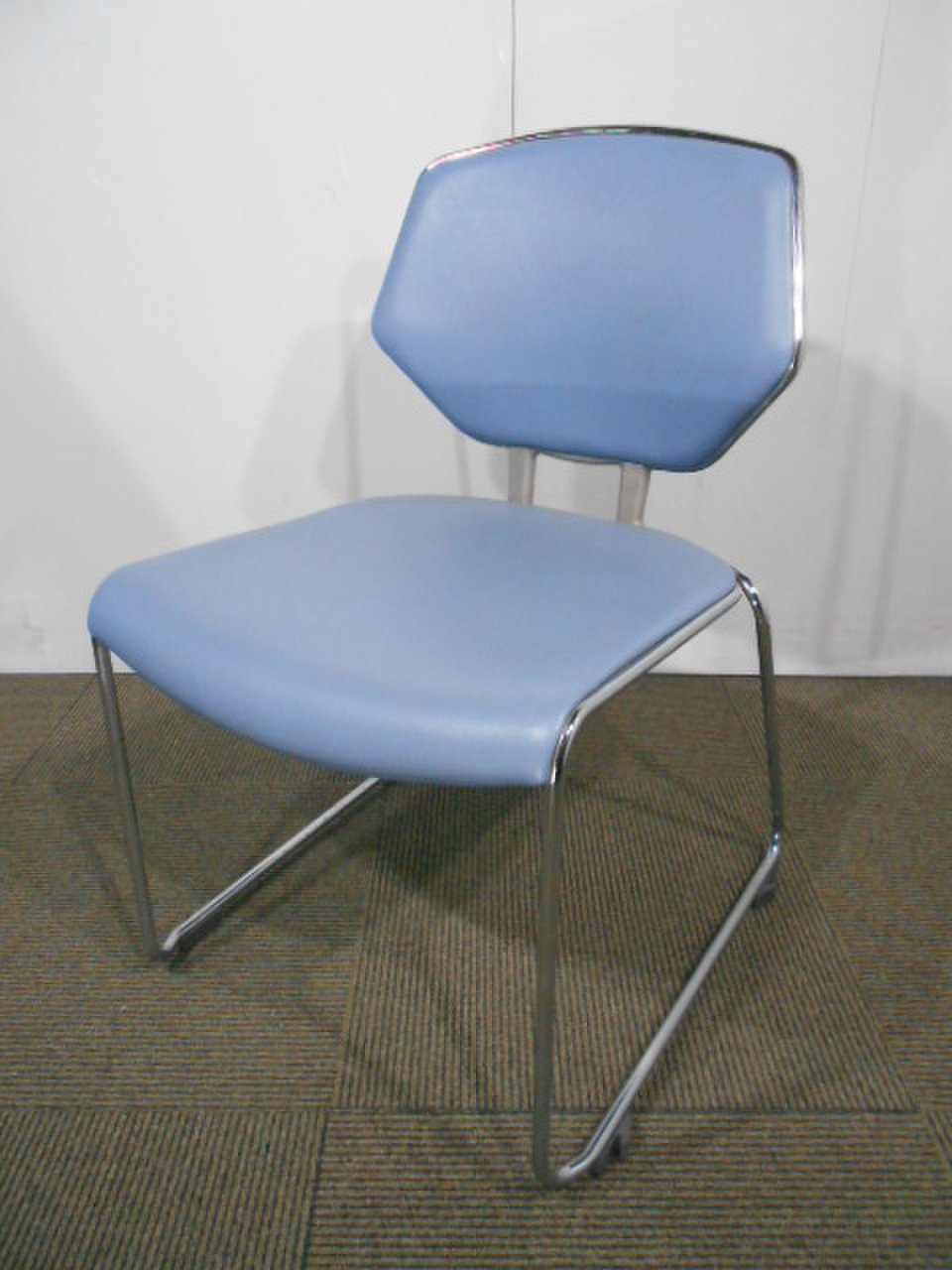 【安価商品！！！】収納に便利なスタッキングチェア☆お問い合わせはお早めに！【関西倉庫在庫】
                        その他シリーズ
                                    中古
            