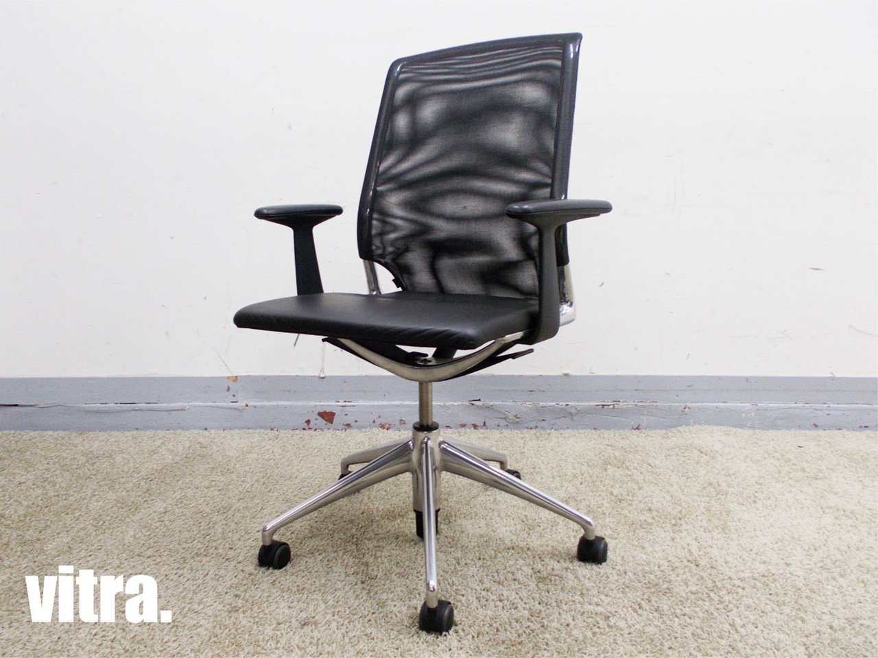 メダチェア vitra/ヴィトラ 肘付ハイバックチェア 中古】メダチェア vitra/ヴィトラ 肘付ハイバックチェア 338871