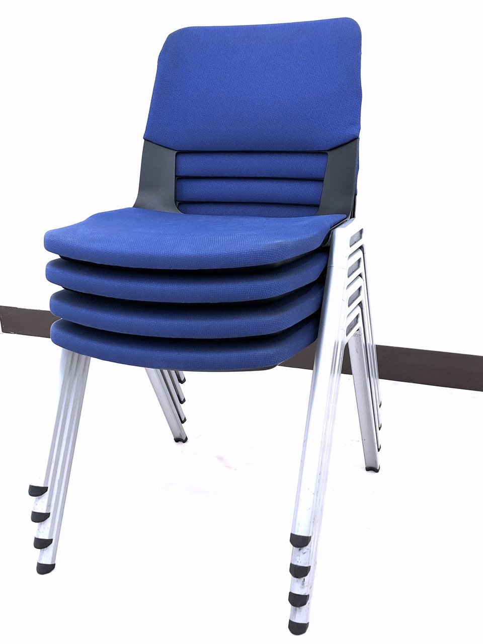 ★☆4脚セット☆★　ミーティングでも休憩用にも使えるスタッキングチェア入荷！　ブルーカラーでどんなオフィスにも！【RP】
                        フリップ 
                                    中古
            