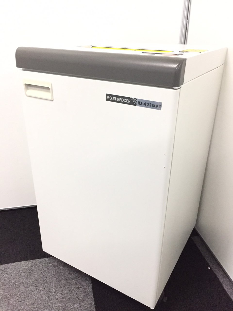 【スパイラルカットで細かく裁断できます！】個人情報の処理にオススメ！
                        IDシリーズ 
                                    中古
            