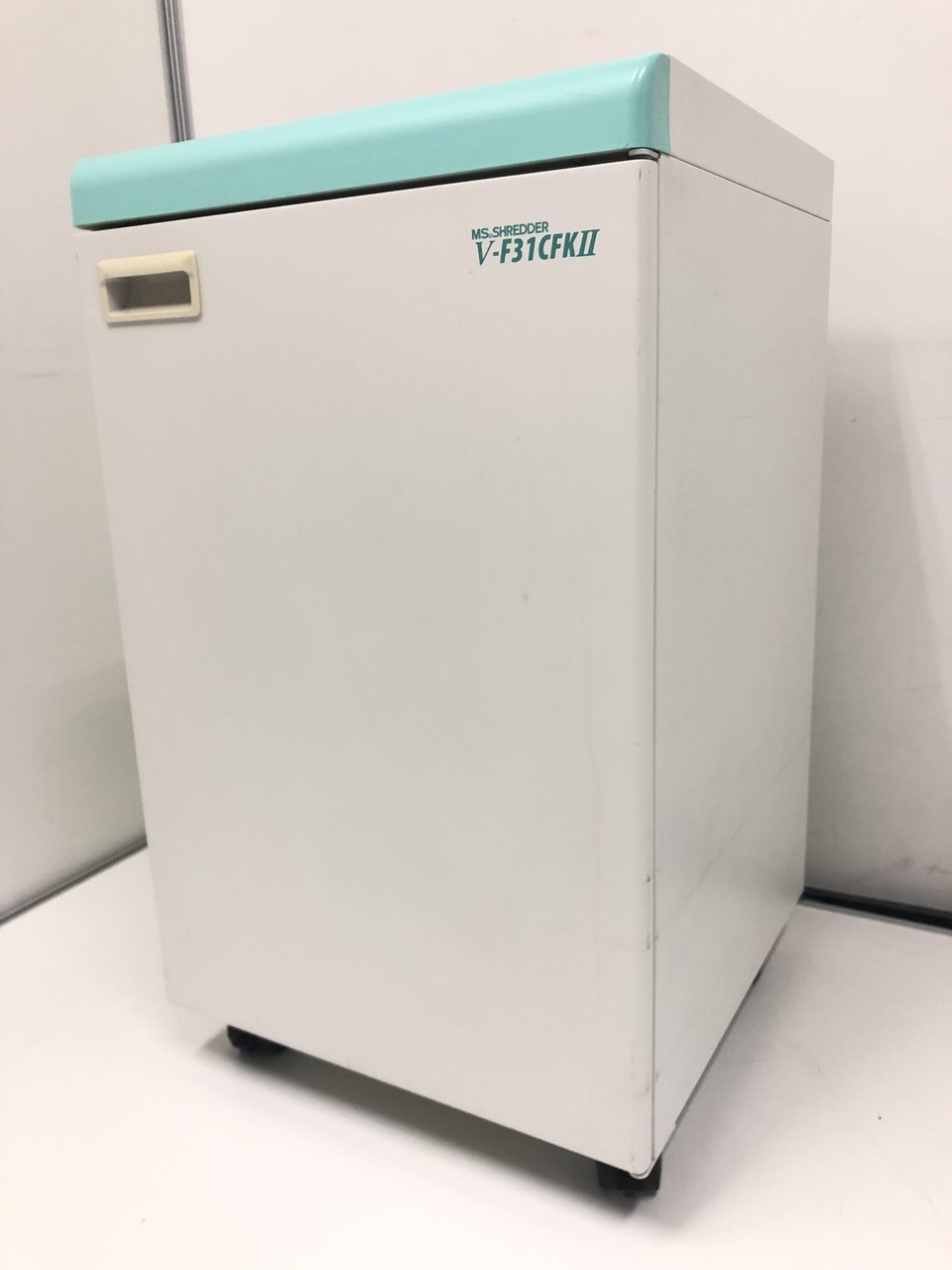 【限定1台！】明光商会　シュレッダー V-F31CFKⅡ【クロスカット方式】
                        MSVシリーズ 
                                    中古
            