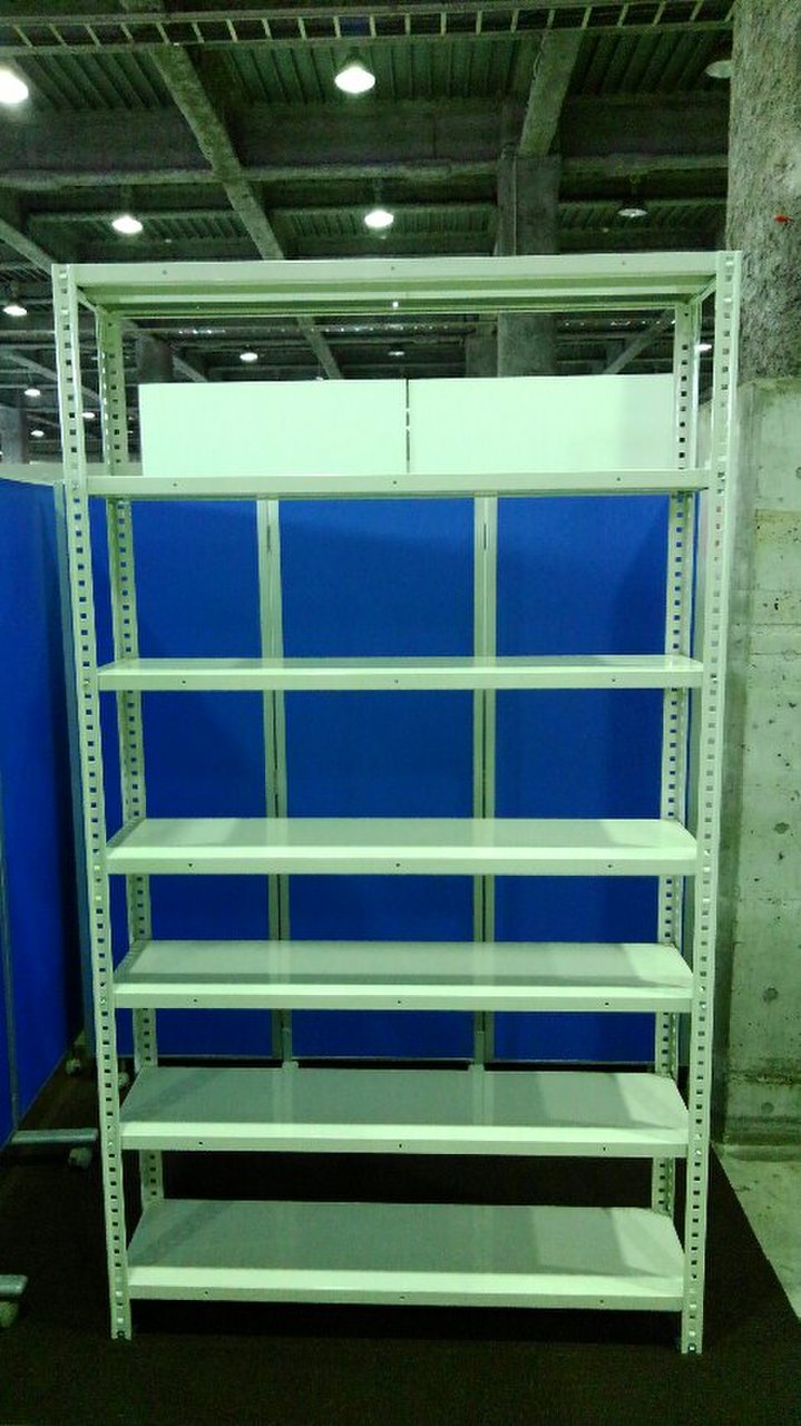 モデルの様にスリムなラックが入荷致しました！！ ①　天地7段　耐荷重：段/150kg　ボルトレスなので組立も簡単！　同タイプのW900も入荷しております。　　 
※マテハン本舗の中古商品は、千葉県柏市に在庫がございます。
                        不明
                                    中古
            