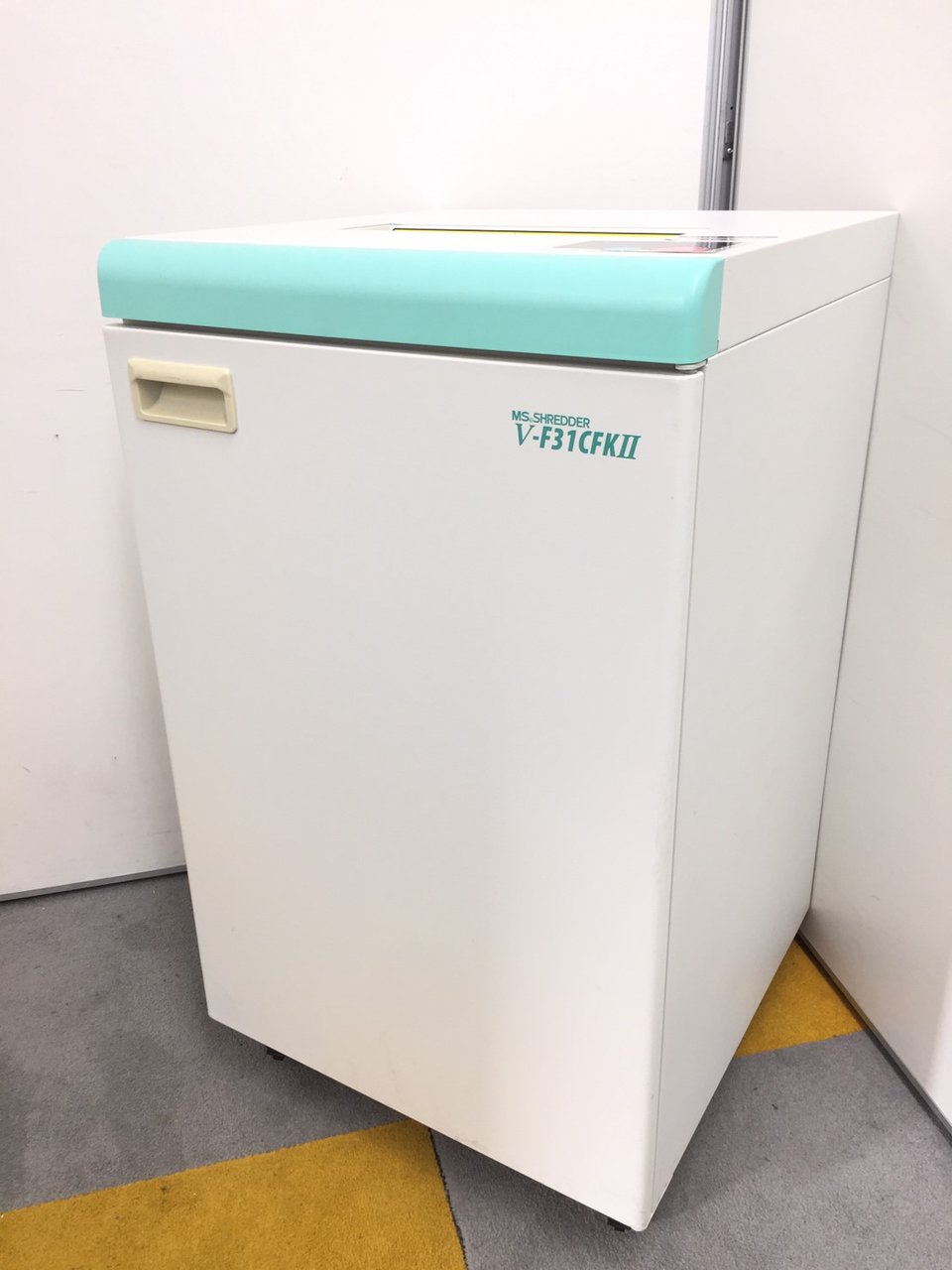 【早い者勝ち！1台限定！】最大裁断枚数25枚！これで片付け効率UP！オフィスに1台は必須です。
                        MSVシリーズ 
                                    中古
            