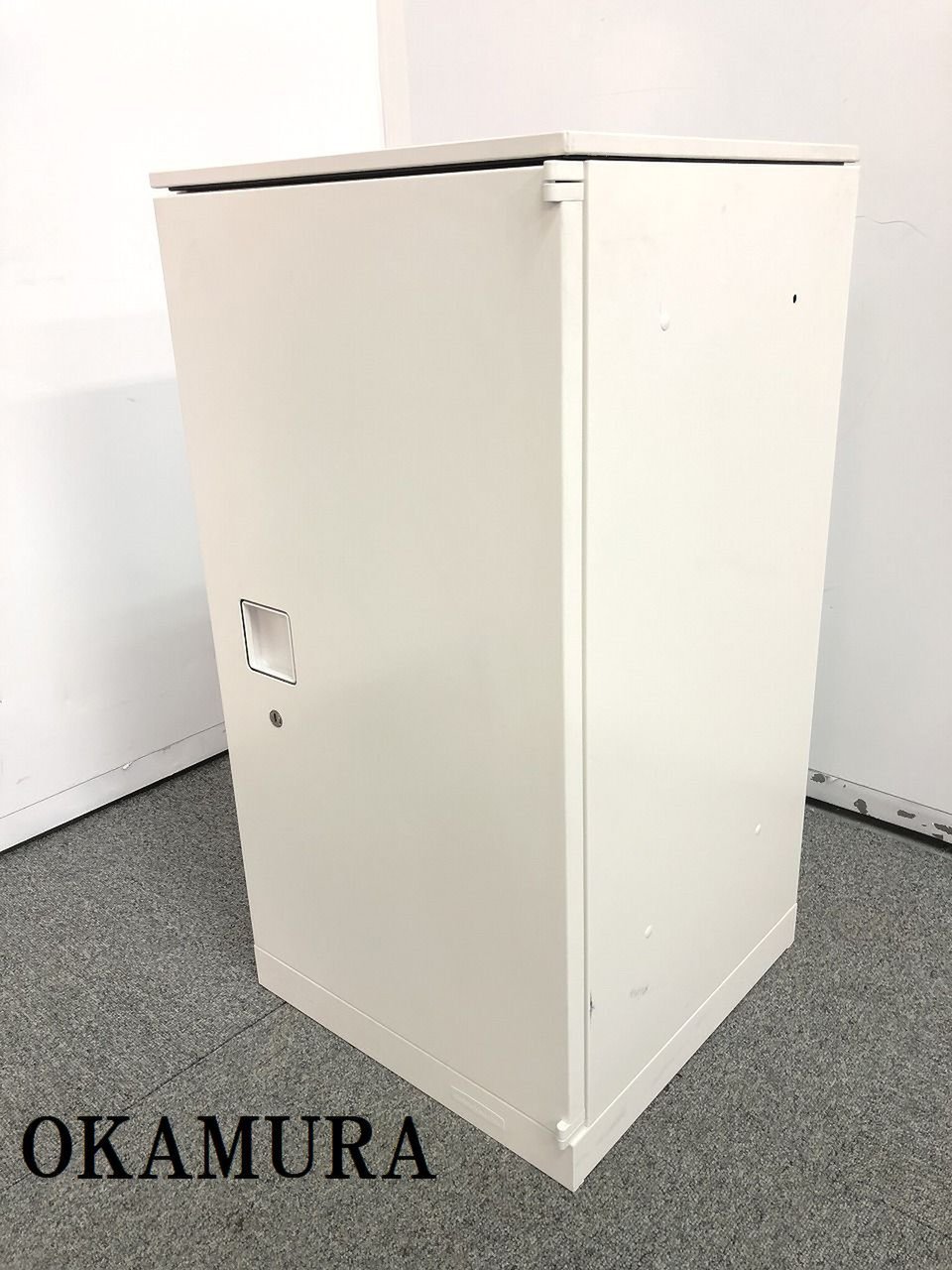 【レア商品の片開き書庫が入荷しました！！】
                        レクトライン 
                                    中古
            