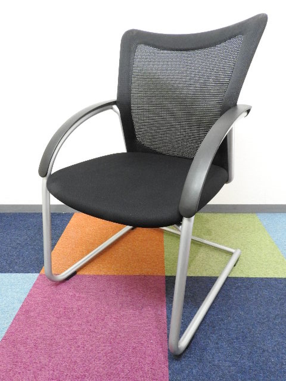 【メッシュ背もたれ】2脚揃います！【RP】
                        KEシリーズ 
                                    中古
            