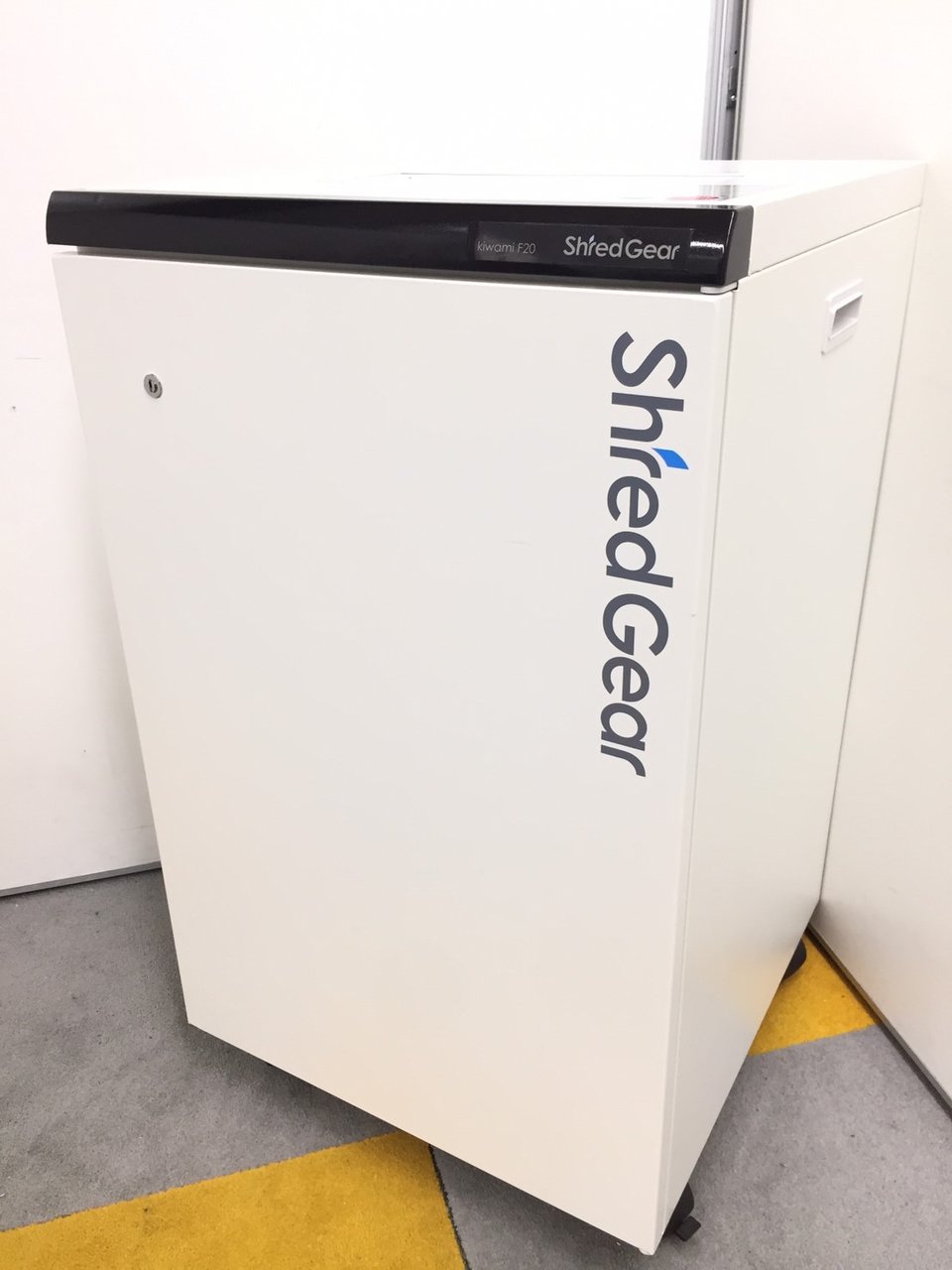 【1台限定】サカエ製のkiwami-F20入荷！中古としては激レア商品でございます。高機能のセキュリティレベル6シュレッダー！【早い者勝ち！】
                        kiwami
                                    中古
            