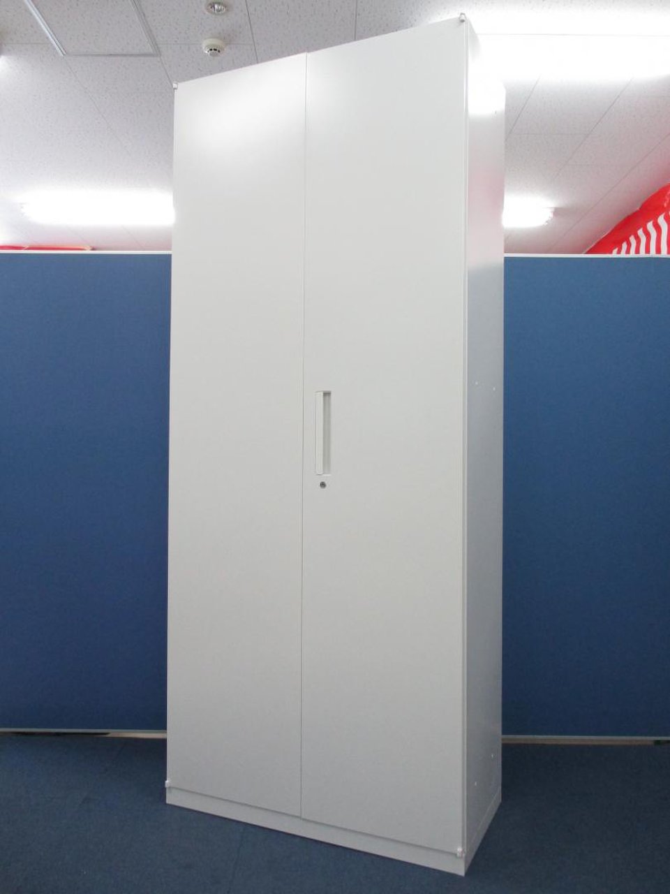 【在庫一掃セール】収納力抜群のハイキャビネット！人気のホワイトカラー！！【β】
                        HS
                                    中古
            