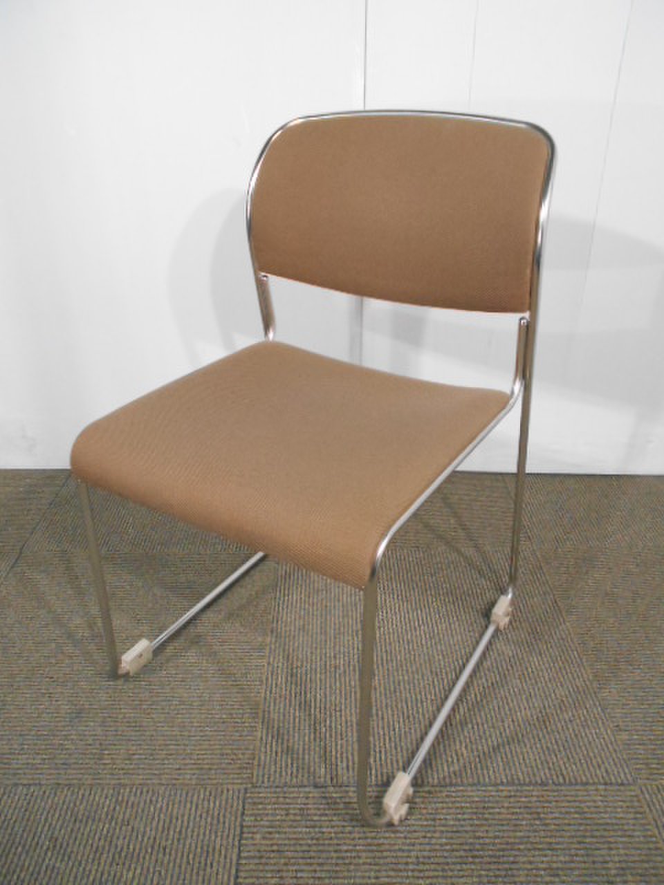 【ロット商品】オカムラ製｜コスパ抜群☆軽くて便利なスタッキングチェアが入荷致しました☆【関西倉庫在庫】中古　スタッキングチェア　リサイクル
                        8113シリーズ 
                                    中古
            