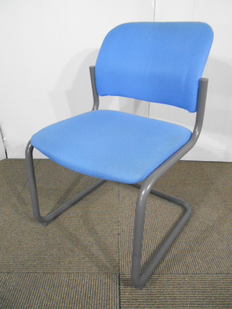 【価格重視の方にオススメ】ブルー　ミーティングチェア【関西倉庫在庫】
                        CK-100
                                    中古
            