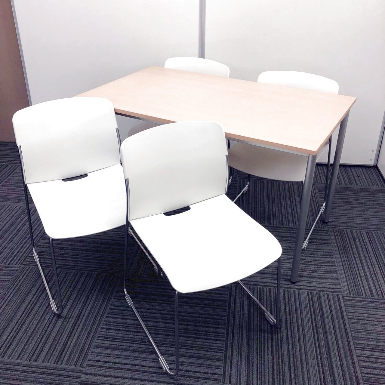 【限定1台！】4人用ミーティングセット！コスト重視のお客様へ【KT在庫】
                        その他シリーズ
                                    中古
            