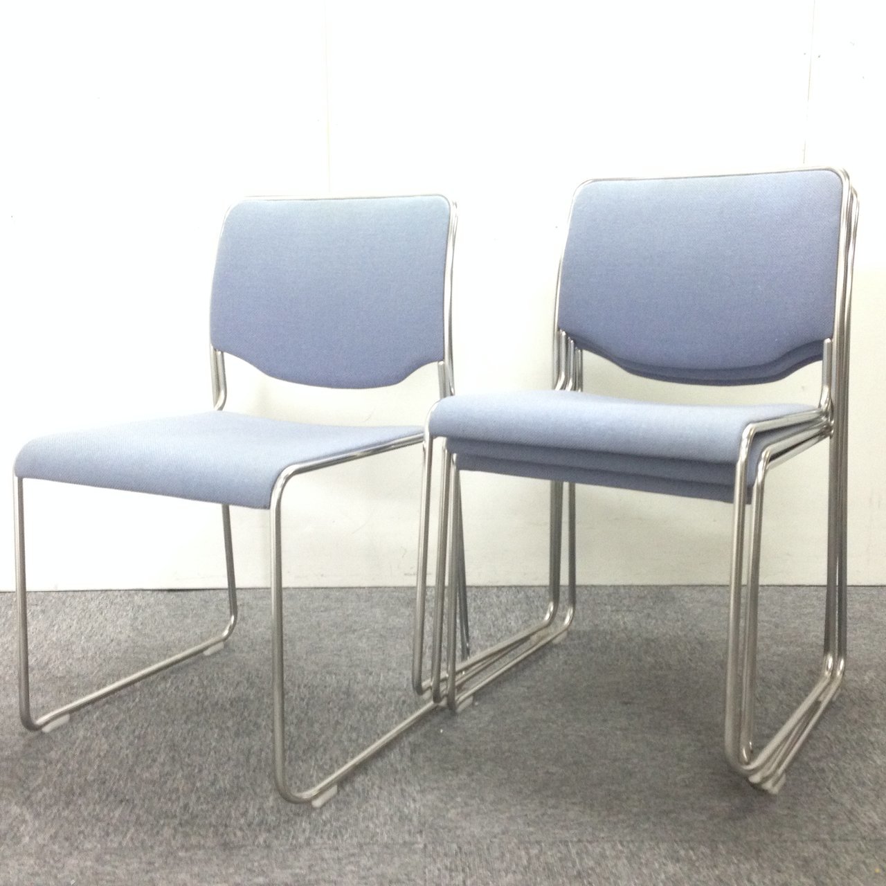 【1セット限定】HOUTOKU社製スタッキングチェア！状態良好のスタンダードタイプです！【4脚セット】
                        その他シリーズ
                                    中古
            