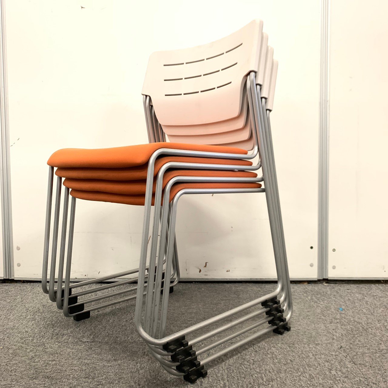 【単品よりセット購入！！】イトーキ製｜スタッキングチェア！【限定１セット】
                        その他シリーズ
                                    中古
            