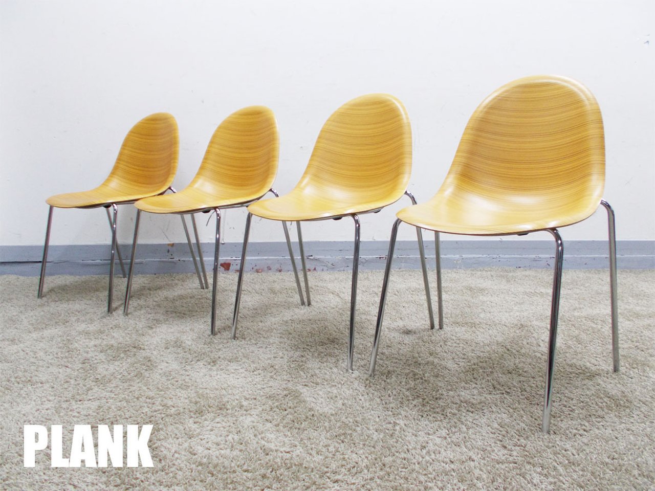 Plank/プランク　 LUNA / ルナ スタッキングチェア 4脚セット　ダイニング
                        その他シリーズ
                                    中古
            