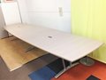 驚きのサイズW4800　大会議室用テーブル　少々使用感あり大特価！！　コクヨ製　舟形