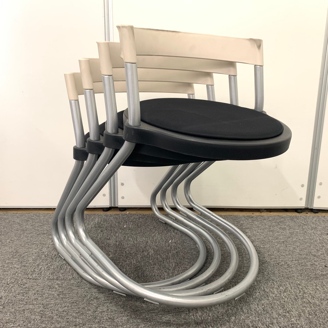 【お買い得な４セット販売！】
単品で購入するならセット購入でそうぞ！！！
                        その他シリーズ
                                    中古
            