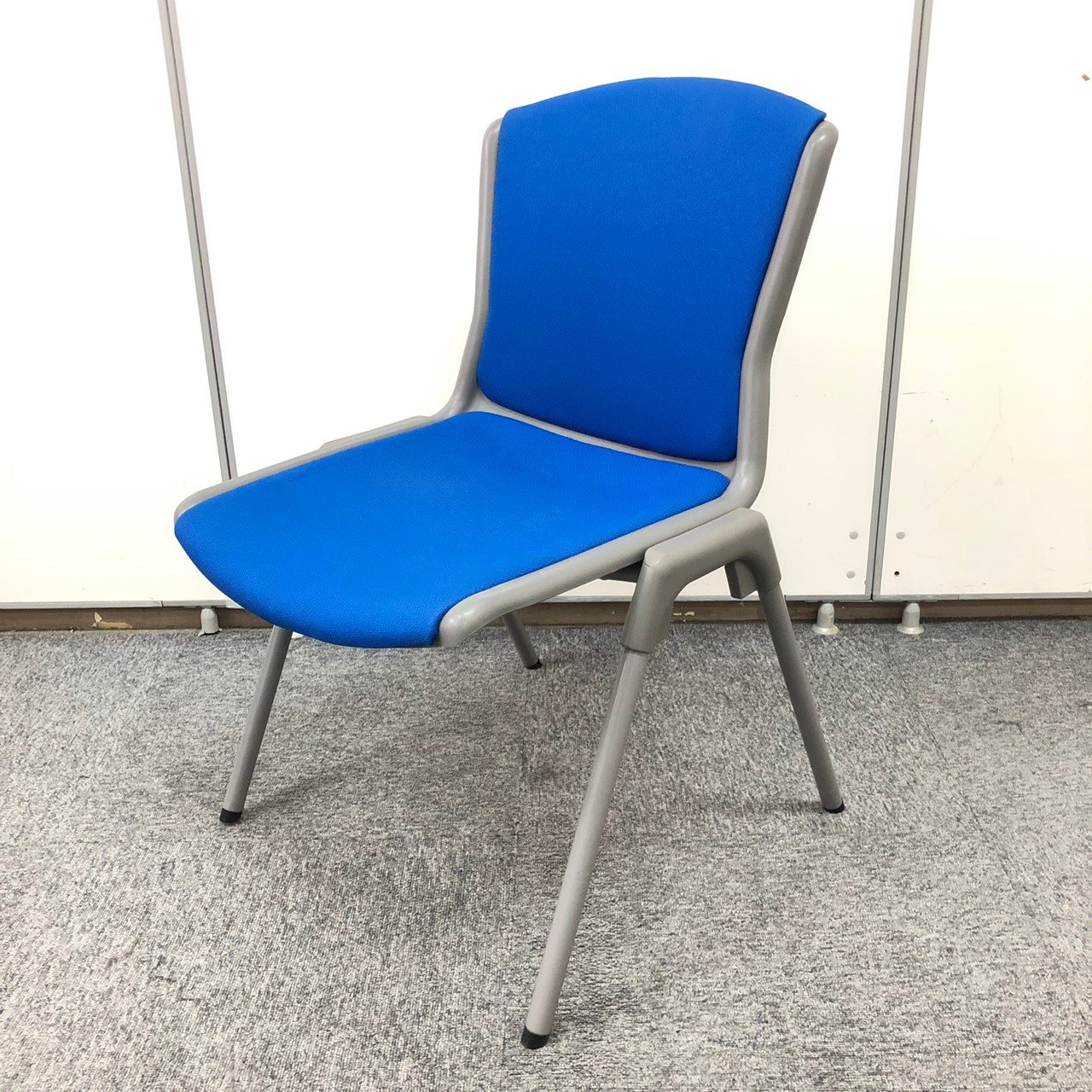 【ロット購入大歓迎】定番のブルー色であわせやすいです。
                        その他シリーズ
                                    中古
            