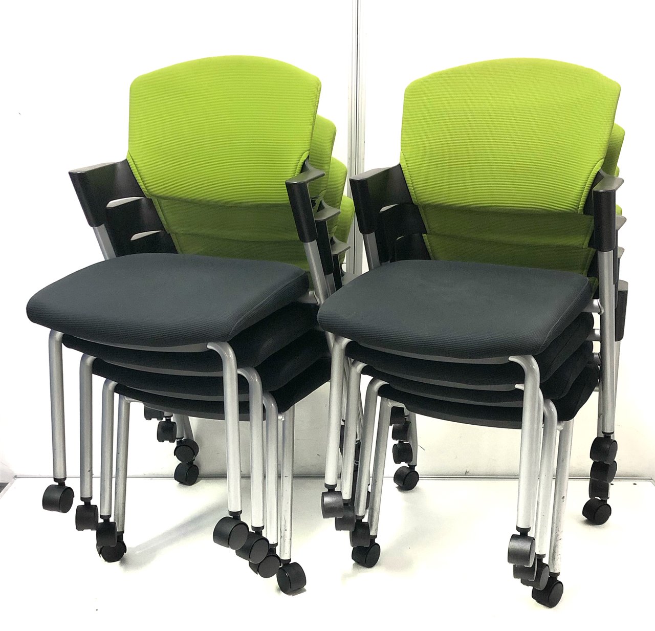 【驚異の8脚セット！】大量プロッティ入荷！座り心地抜群！【コクヨ製】【ライトグリーン】
                        プロッティ（キャスター付） 
                                    中古
            