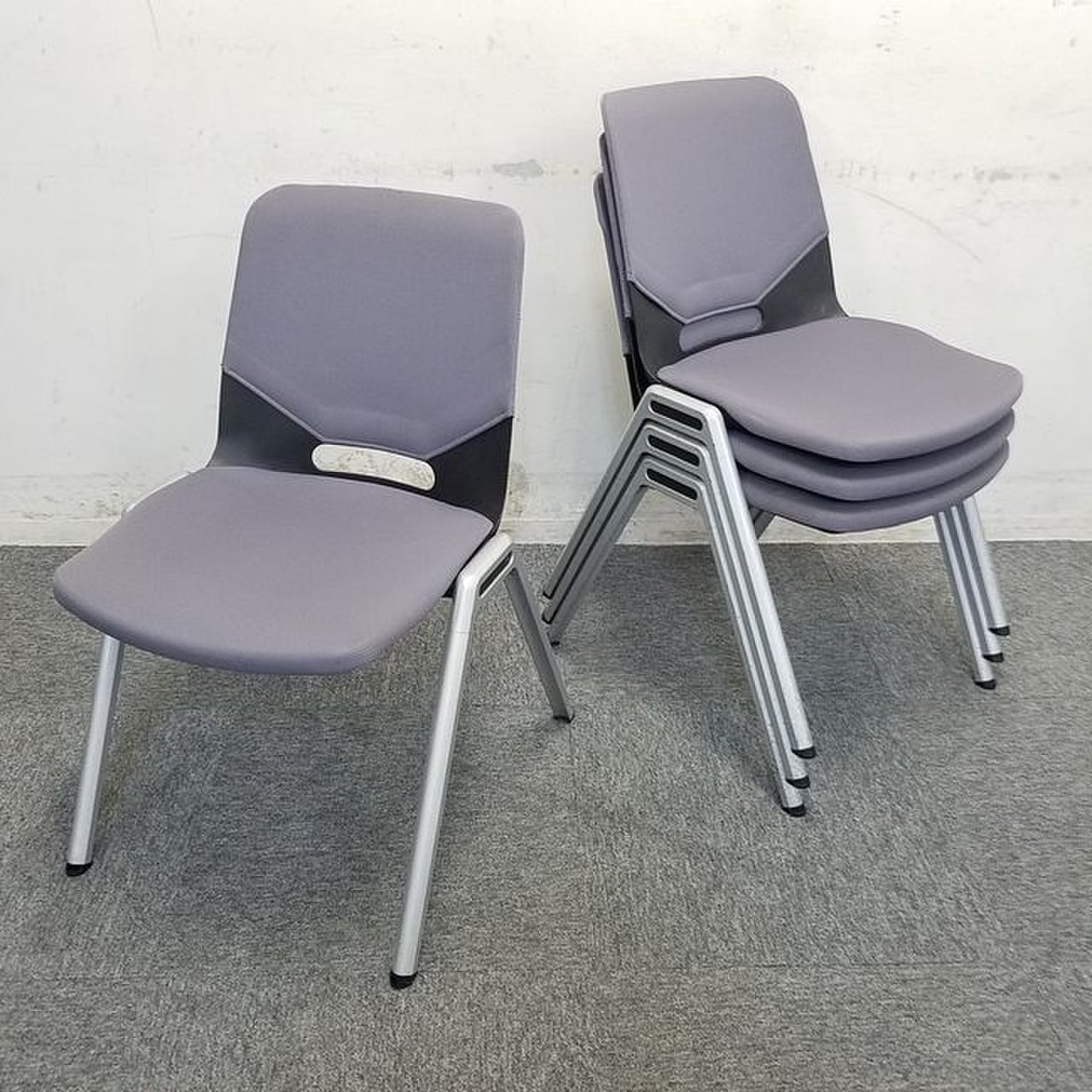 【セット商品】コクヨ製｜使い勝手抜群！お得なスタッキングチェア４脚セットの登場です！
                        パレード 
                                    中古
            