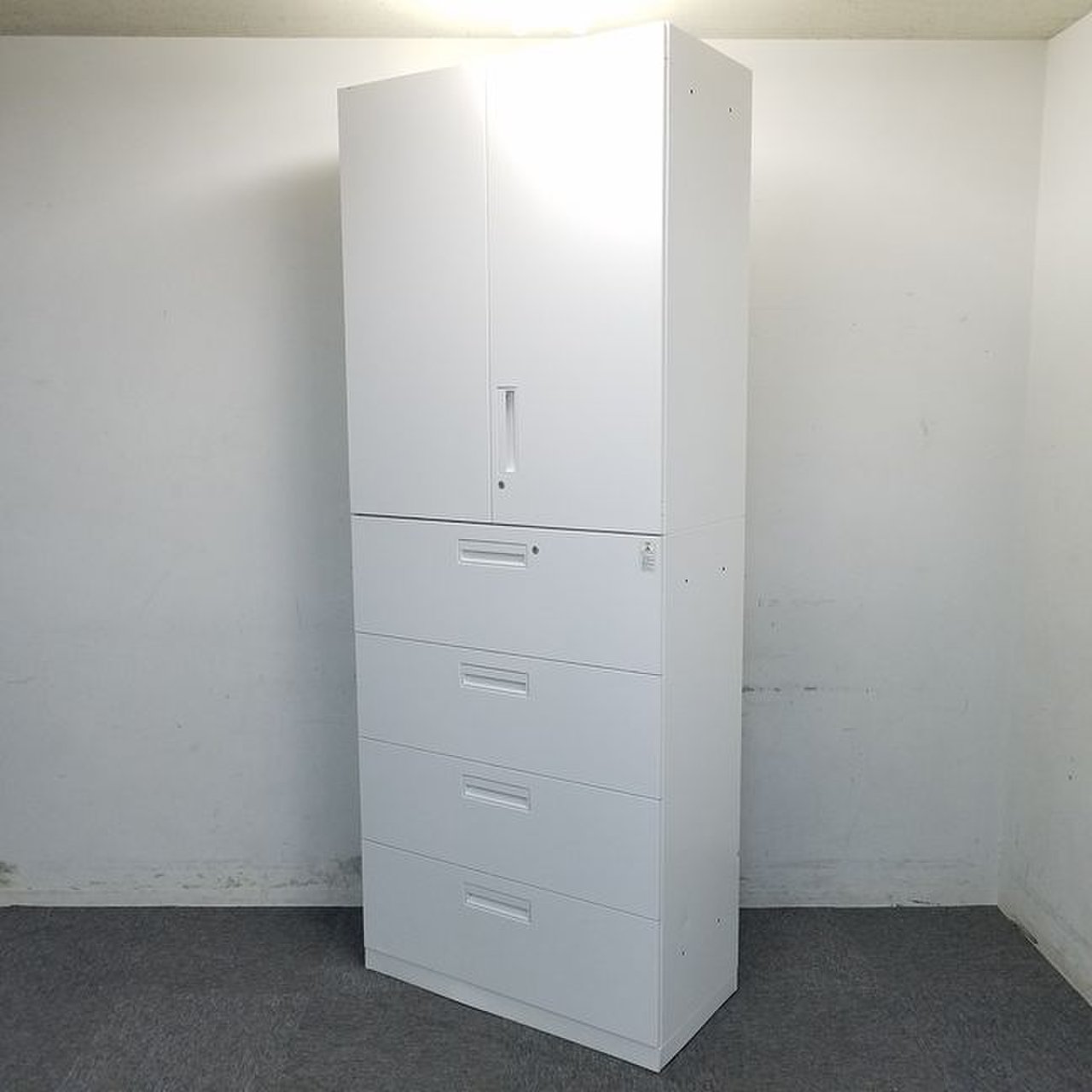 【国内トップメーカーコクヨ製】コクヨのエディア書庫セットが来ました！4段ラテラル+両開き！【レア商品】【2セット限定！】中古　キャビネット　リサイクル
                        エディア 
                                    中古
            