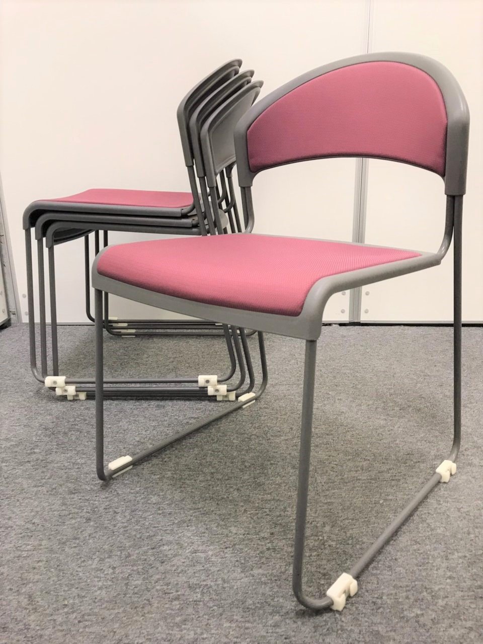 【4脚セットでお得！】スタッキングチェア｜内田洋行製｜積み重ね可能！｜ミーティングスペース・リフレッシュスペース等に
                        MP-110シリーズ 
                                    中古
            