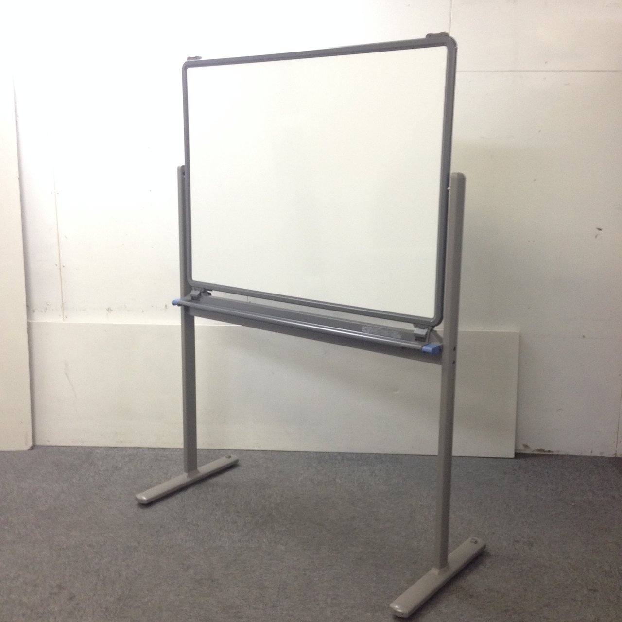 ホーロー製のホワイトボードが入荷！近隣の方に特にオススメ！｜W1200｜両面
                        その他シリーズ
                                    中古
            