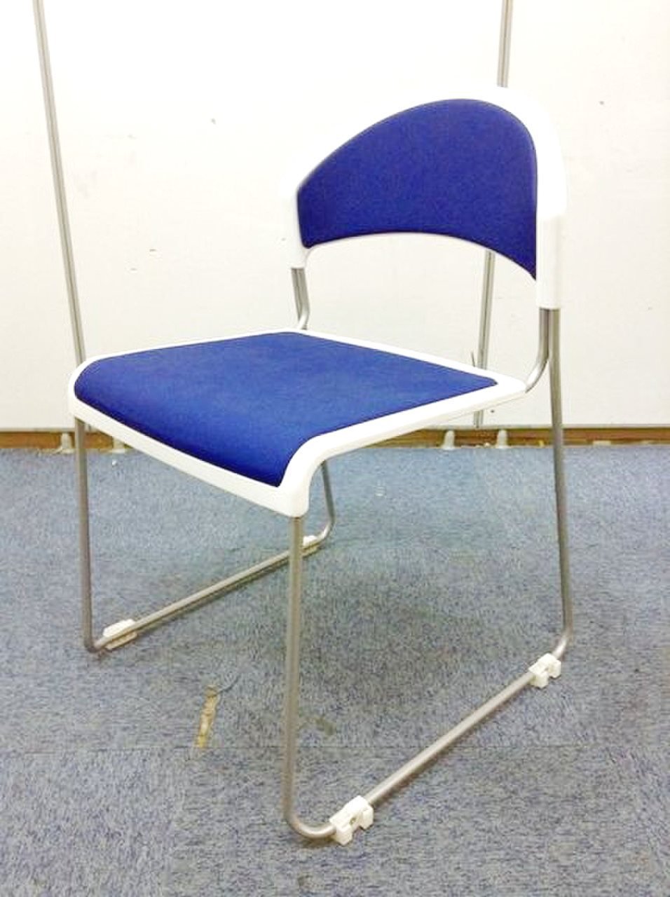 【お得】【商品入れ替えの為】重ねて収納　スペースをとりません。
                        その他シリーズ
                                    中古
            