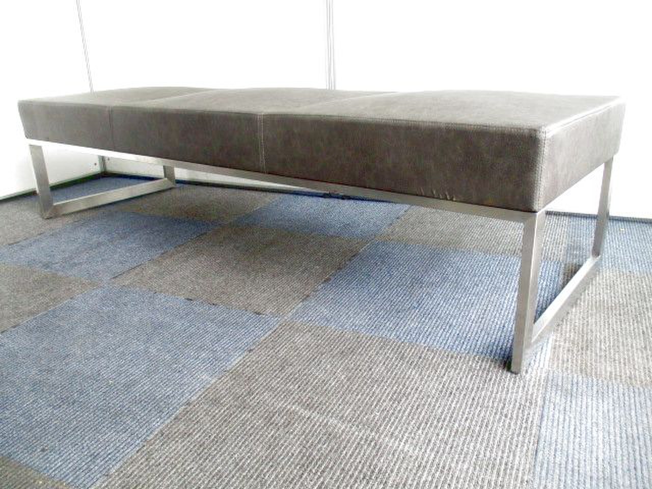 【限定1台の入荷】高級感溢れるデザイナーズ家具【珍しいAIDEC MODERN(アイデック モダン)】
                        その他シリーズ
                                    中古
            