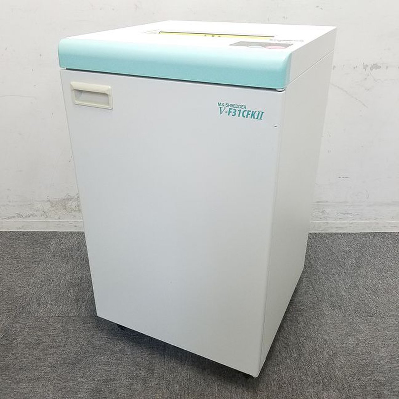 【限定１台】日本シュレッターの最大手、明光商会の定番シリーズ｜MSV-F31CFKⅡ｜個人情報保護のためいかがでしょうか！【凹み有】中古OA　高級　リサイクル
                        Vシリーズ
                                    中古
            