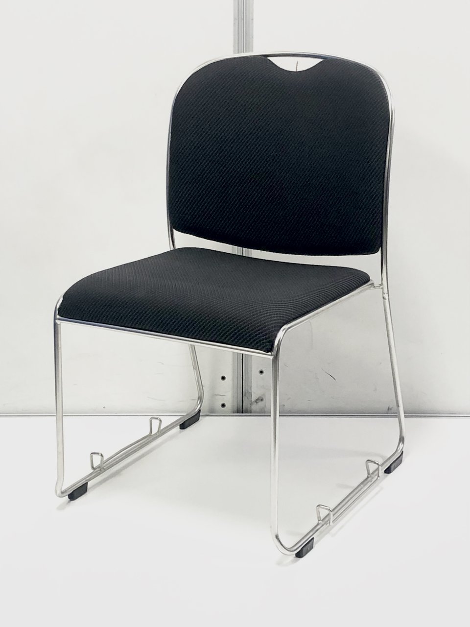 安くてきれい！状態良好のスタッキングチェアが大量入荷！1台からでもOK！ブラック
                        その他シリーズ
                                    中古
            