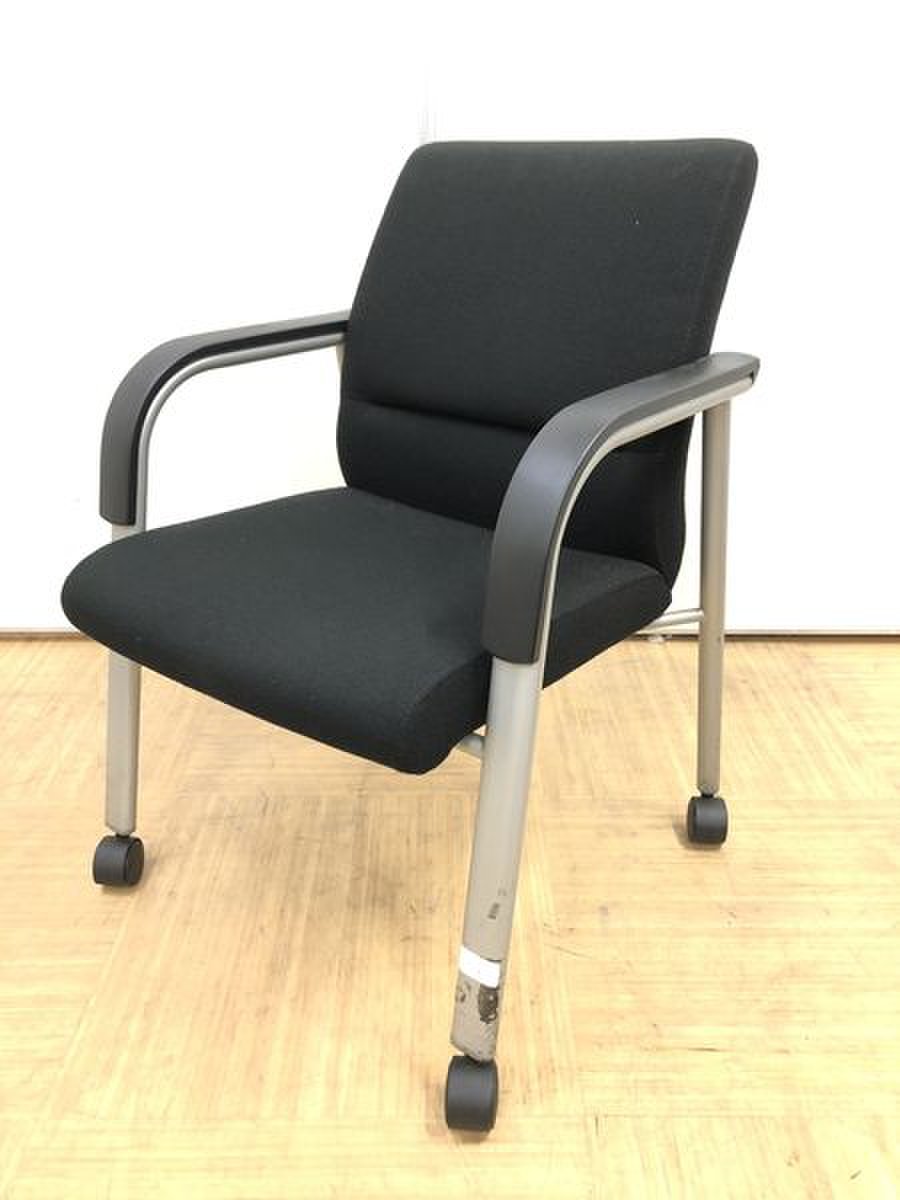 【セットならお得です！】キャスター付きで移動が楽なミーティングチェア２脚セット
                        その他シリーズ
                                    中古
            