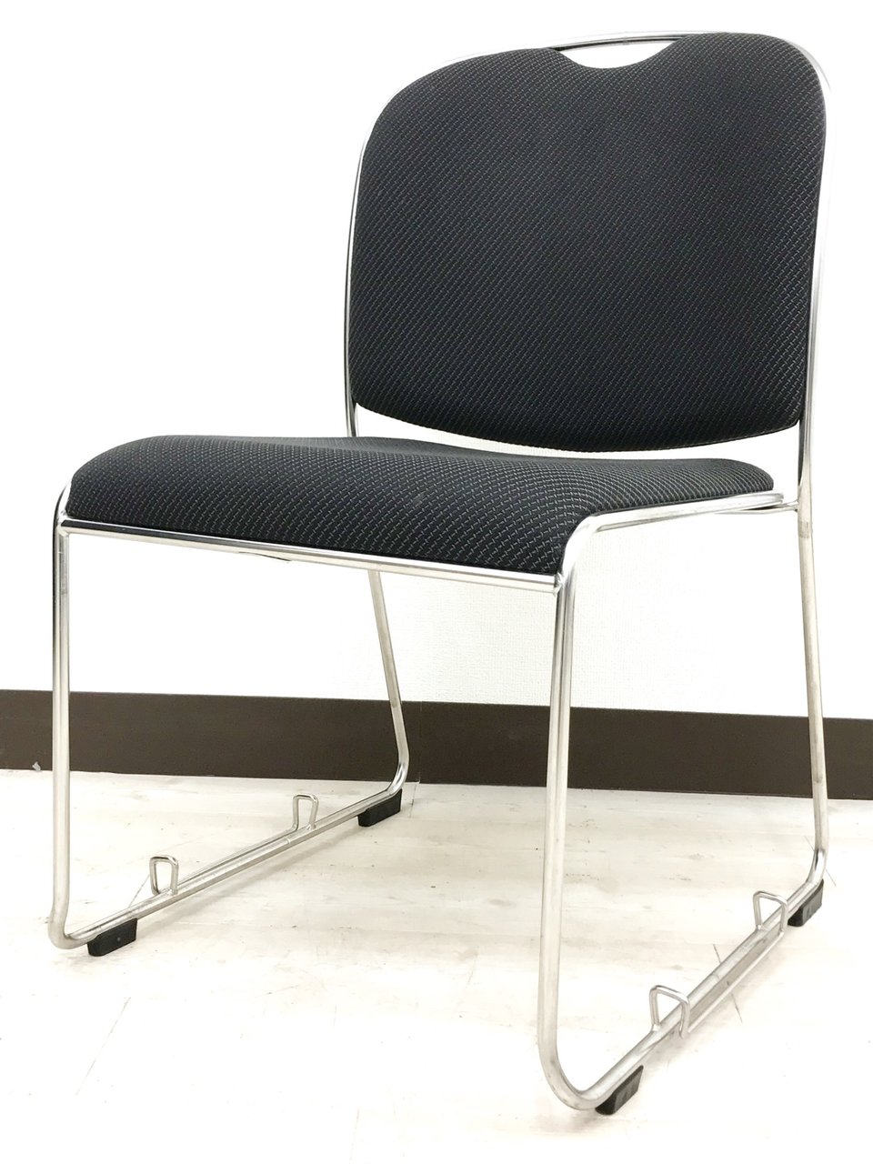 【待合室や受付にも】黒×シルバーが落ち着いた雰囲気に！！【RP】
                        その他シリーズ
                                    中古
            