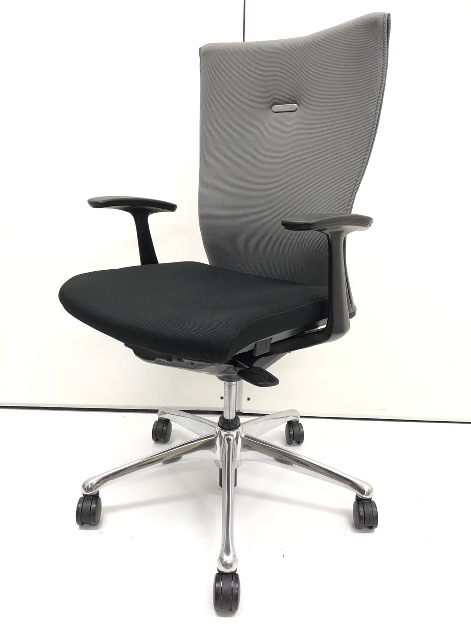 【訳アリ】【機能は全く問題ありません！】オカムラ｜フィーゴ【ロングセラー商品です】
                        フィーゴサイドファスナー 
                                    中古
            