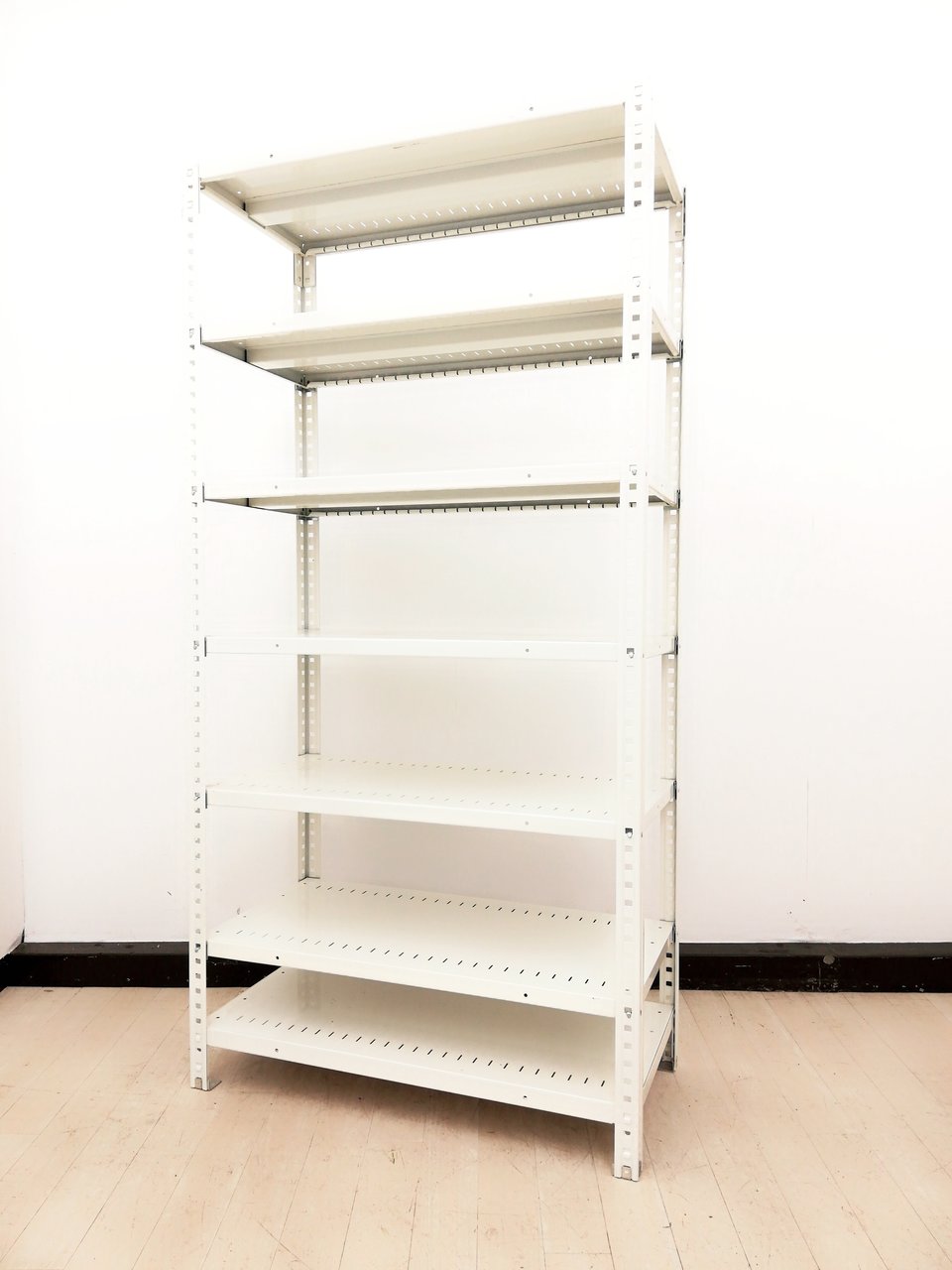 【希少品入荷！】軽量ラック天地7段タイプ◆安心の国内メーカーオカムラ製
                        その他シリーズ
                                    中古
            