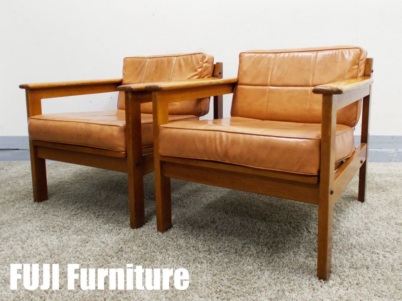 FUJI FURNITURE / 冨士ファニチア 　ラウンジチェア2脚セット　茶　北欧
                        その他シリーズ
                                    中古
            
