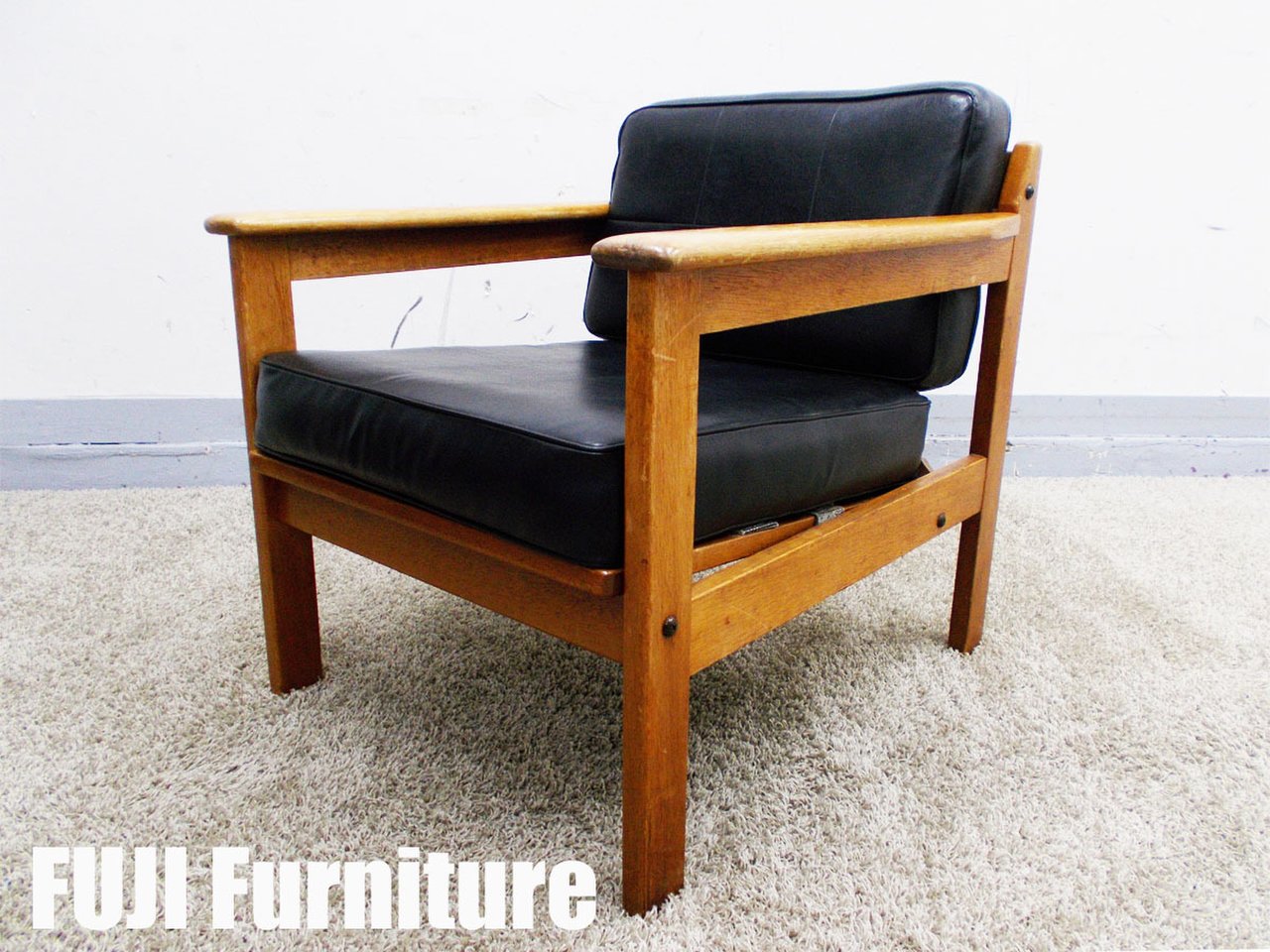 FUJI FURNITURE / 冨士ファニチア 　ラウンジチェア　黒　北欧
                        その他シリーズ
                                    中古
            
