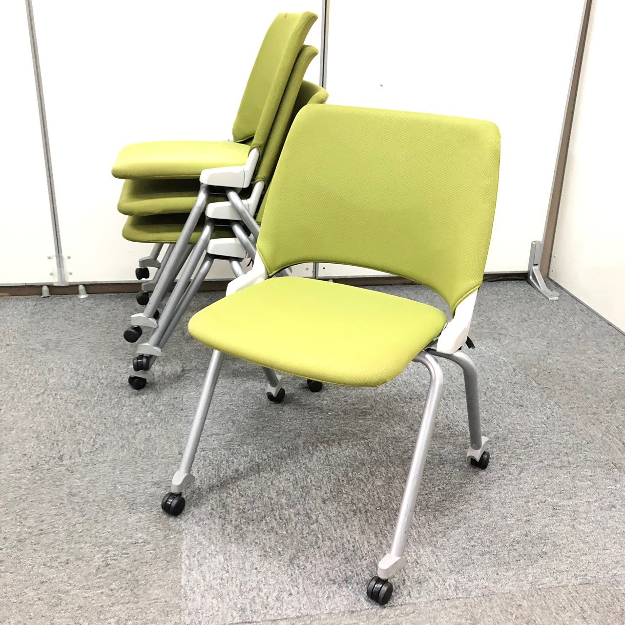 【4脚セット価格】上に重ねて・前後に重ねて収納できます。
                        FM-350 
                                    中古
            