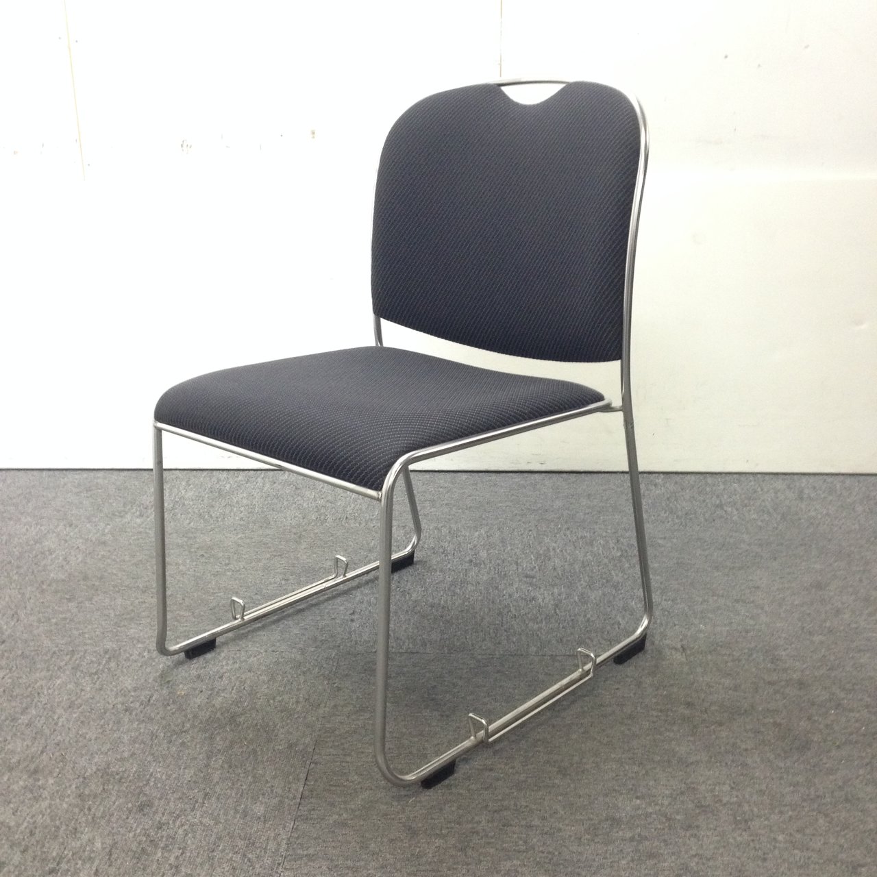 【ロット入荷！】使い勝手抜群のスタッキングチェアが大量入荷いたしました！
                        その他シリーズ
                                    中古
            