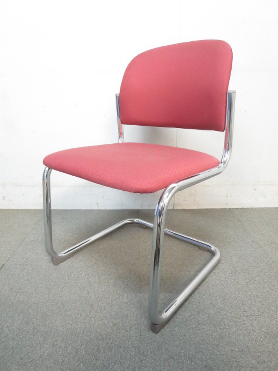 【※売り切り特価品！在庫限り！】■オカムラ製　ミーティングチェア　レッド【カンチレバー脚】
                        その他シリーズ
                                    中古
            